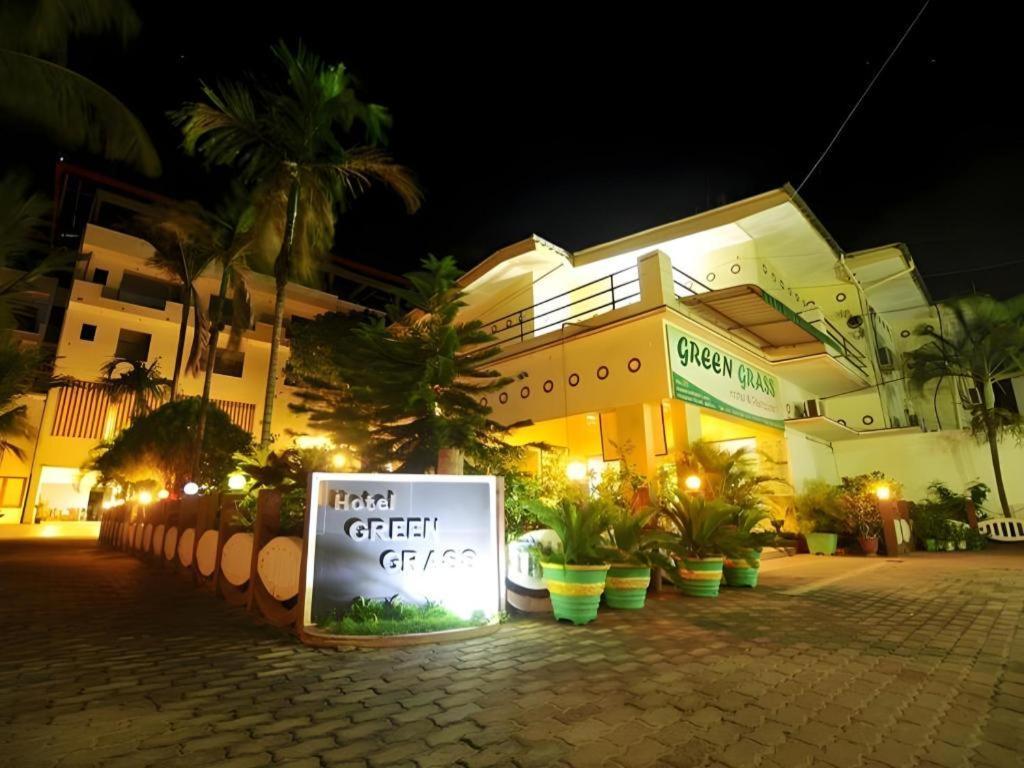Green Grass Hotel & Restaurant Jaffna Exterior foto