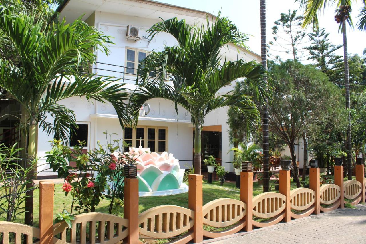 Green Grass Hotel & Restaurant Jaffna Exterior foto