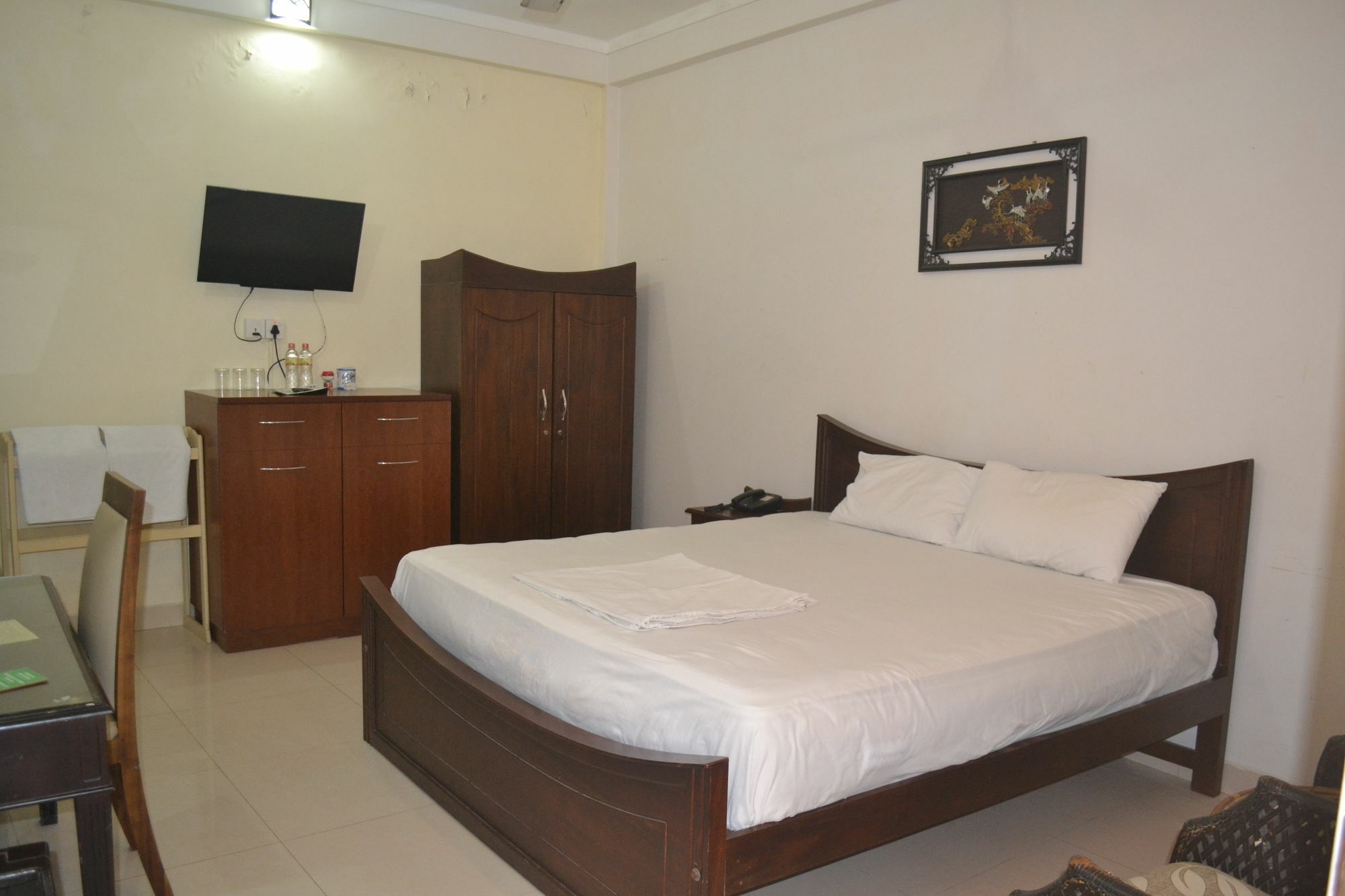 Green Grass Hotel & Restaurant Jaffna Exterior foto