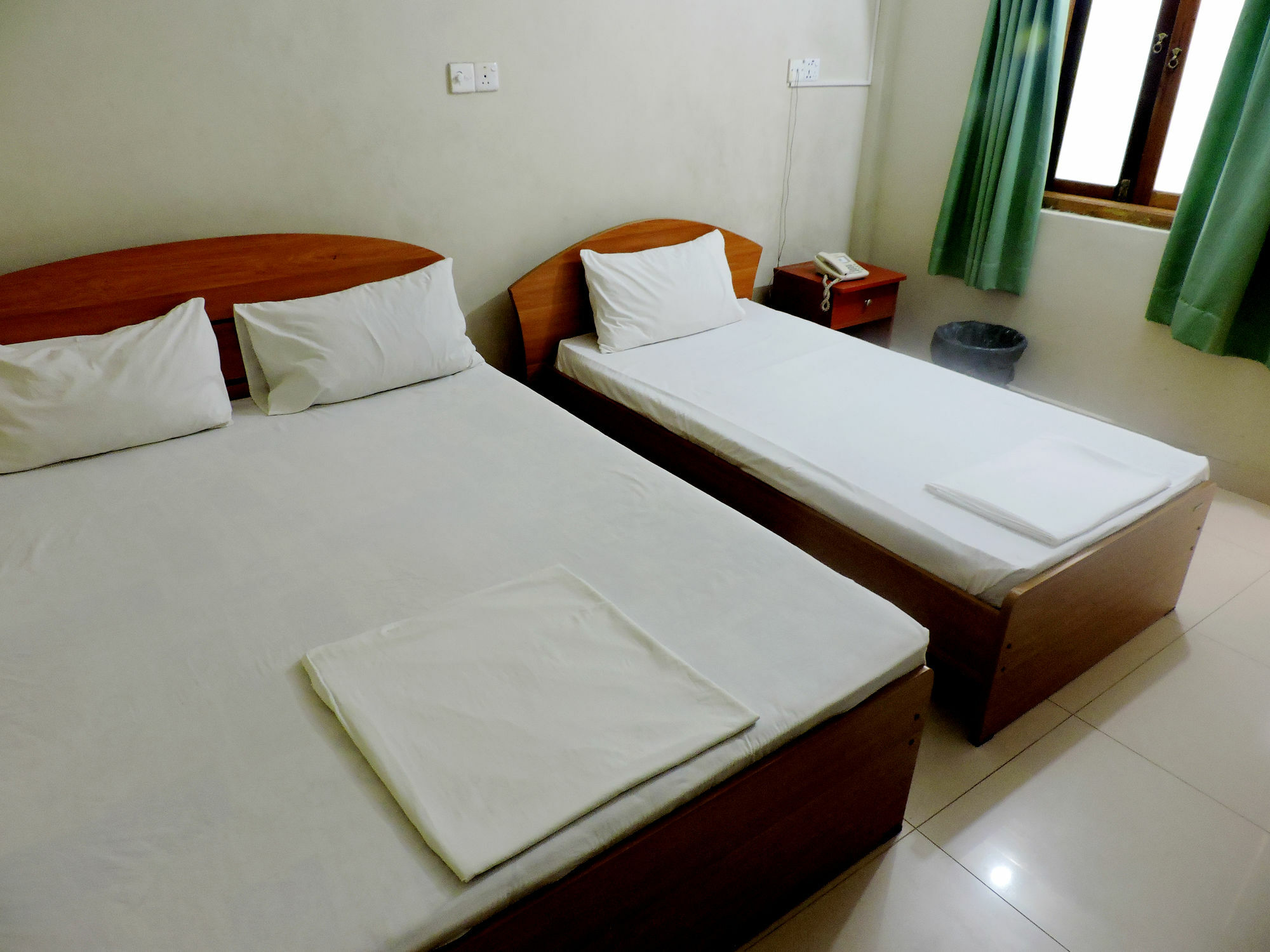 Green Grass Hotel & Restaurant Jaffna Exterior foto